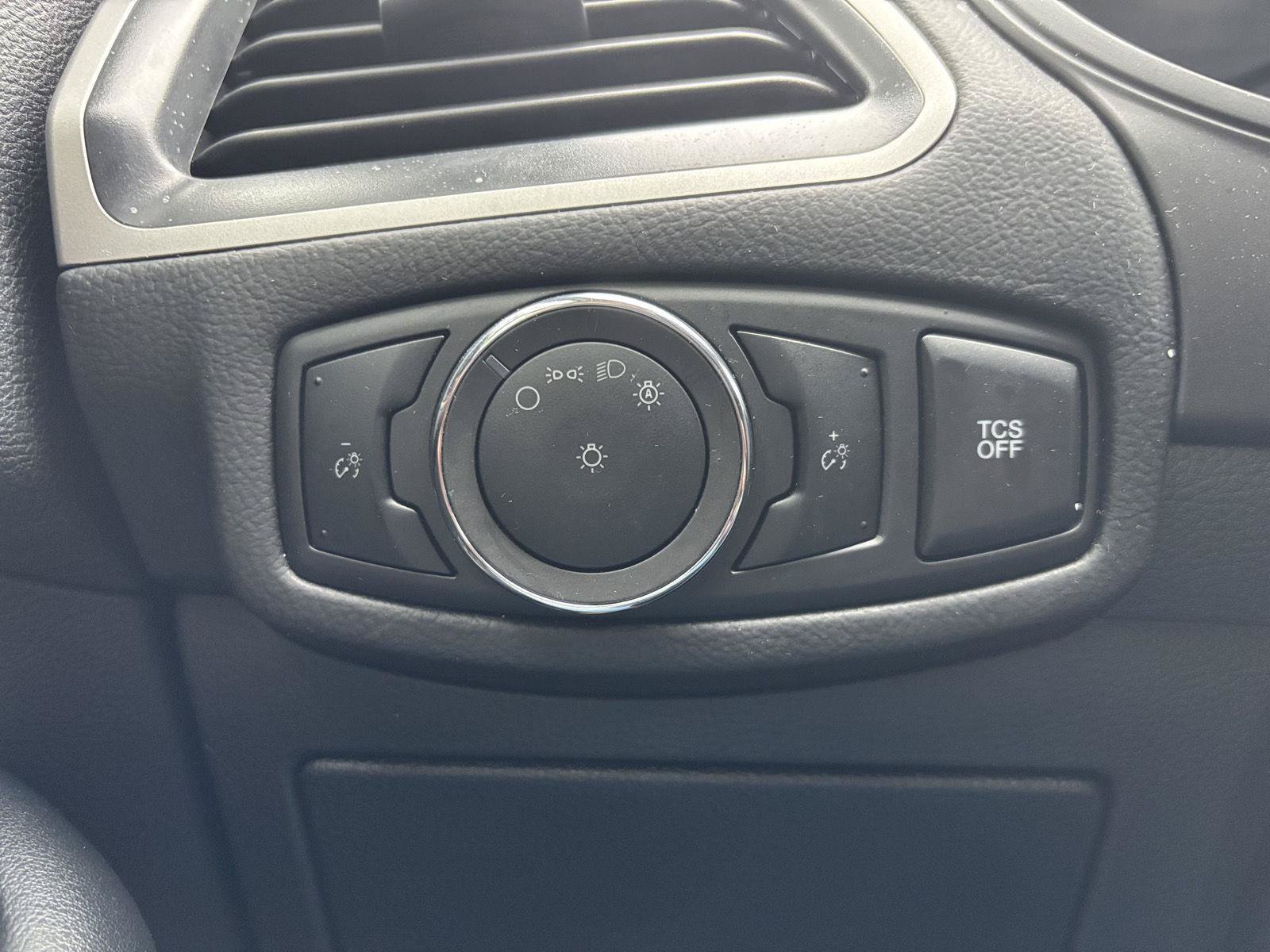 Used 2024 Ford Edge SEL AWD/4WD image 24