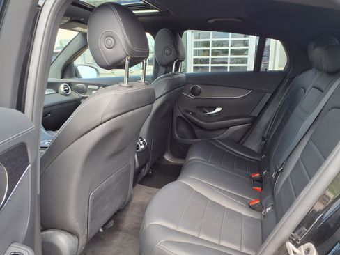 Used 2023 Mercedes-Benz GLC 300 4MATIC Coupe image 26
