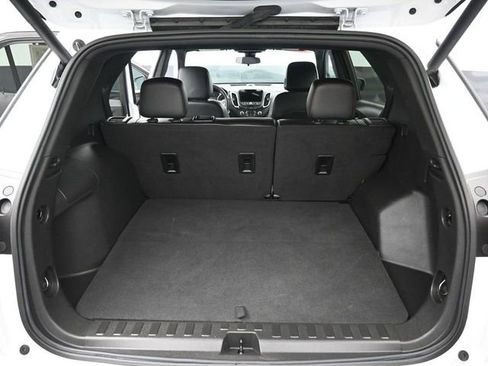 Used 2024 Chevrolet Equinox RS FWD image 30