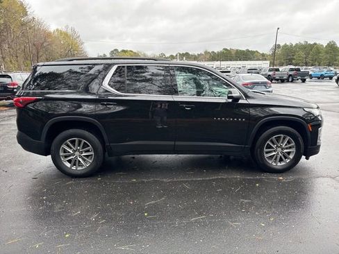 Used 2023 Chevrolet Traverse LT image 6