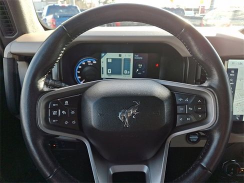 Used 2022 Ford Bronco Wildtrak image 18