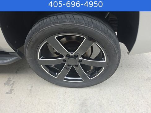 Used 2020 Chevrolet Tahoe LT RWD image 11