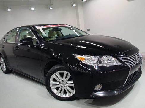 Used 2014 Lexus ES 350 w/ Premium Package FWD image 10