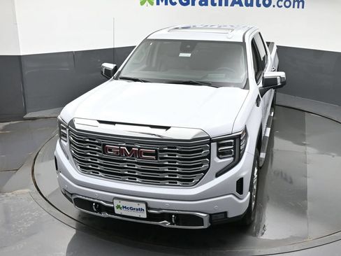 Used 2026 GMC Sierra 1500 Denali w/ Technology Package AWD/4WD image 26