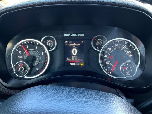Used 2024 RAM 2500 Big Horn w/ Off Road Package AWD/4WD image 12