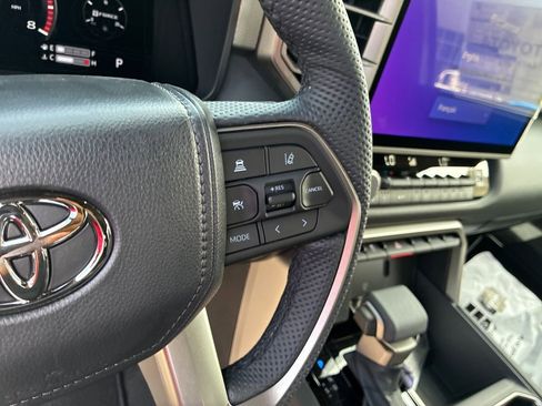 New 2026 Toyota Tundra Limited AWD/4WD image 25