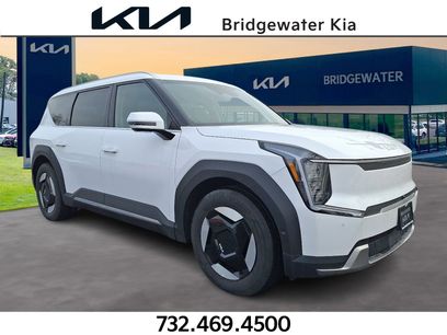 New 2026 Kia EV9 Wind