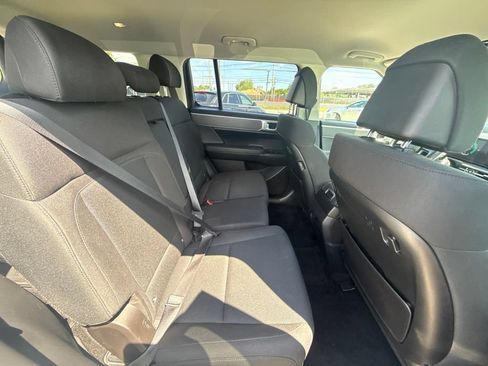 Used 2025 Hyundai Santa Fe SE AWD/4WD image 21