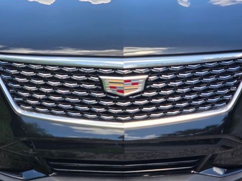 Certified 2024 Cadillac XT4 Premium Luxury FWD image 12