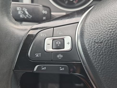 Used 2020 Volkswagen Atlas SE w/ Panoramic Sunroof Package AWD/4WD image 14