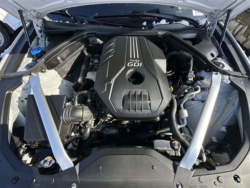 Used 2022 Genesis G70 2.0T w/ Prestige Package image 18