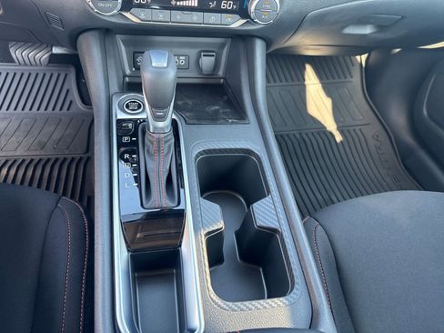 New 2025 Nissan Sentra SR image 18
