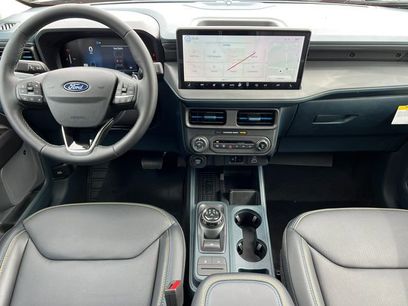 New 2025 Ford Maverick Lobo