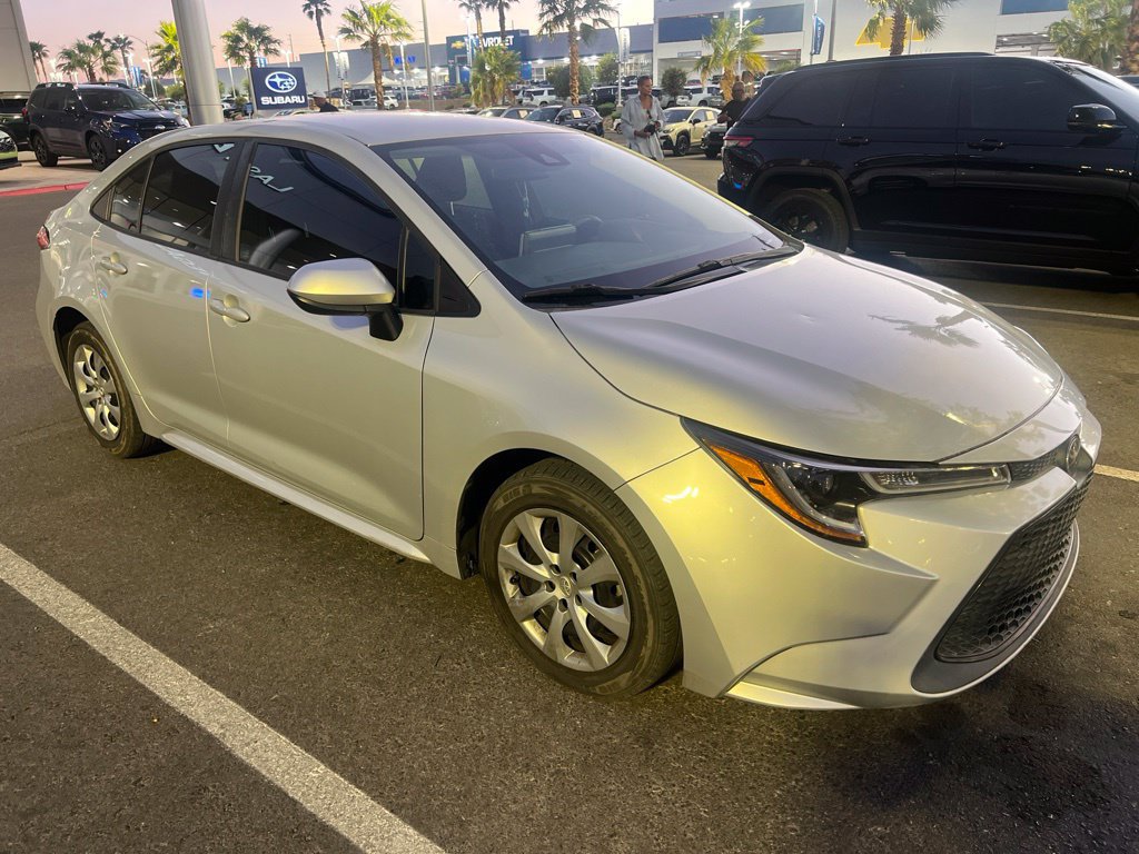 Used 2020 Toyota Corolla LE w/ Carpet Mat Package (TMS) FWD image 30