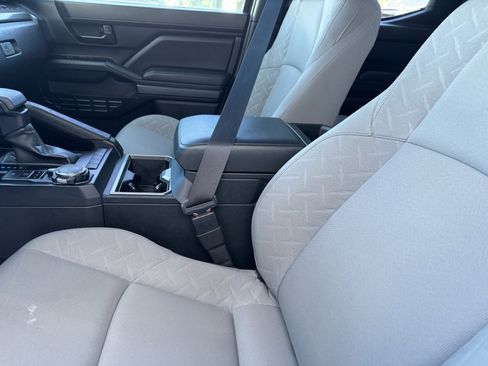 Used 2025 Toyota Tacoma SR5 image 23