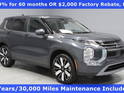 New 2025 Mitsubishi Outlander SE