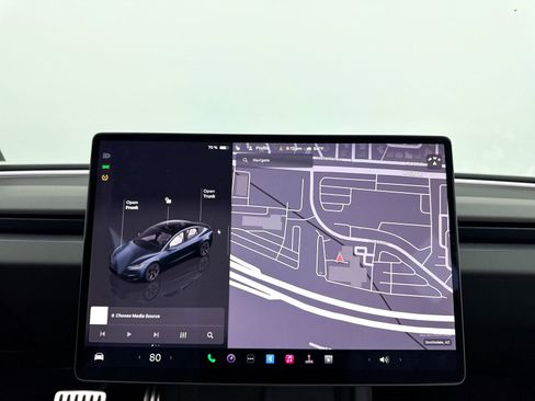 Used 2024 Tesla Model 3 Performance image 4