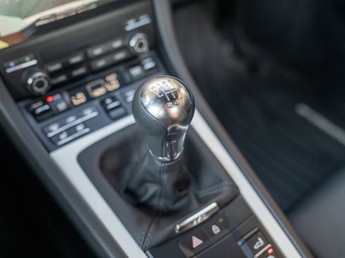 Used 2025 Porsche 718 Cayman image 20