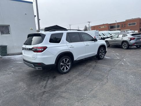 Used 2023 Honda Pilot Elite image 14