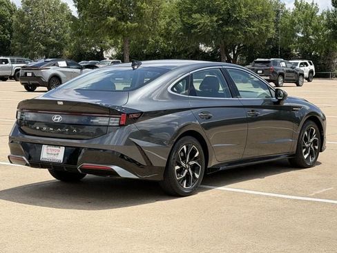 Used 2025 Hyundai Sonata SEL FWD image 6