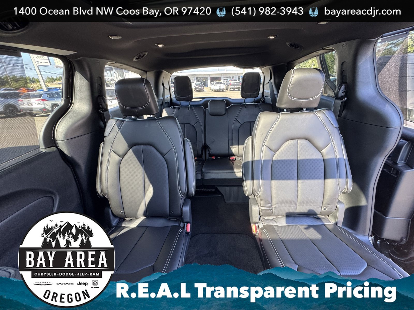New 2026 Chrysler Pacifica Select AWD/4WD image 16
