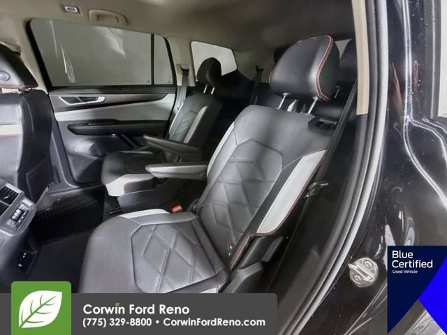 Used 2024 Volkswagen Atlas Peak Edition SEL AWD/4WD image 28
