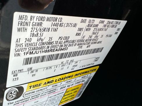 Used 2024 Ford Expedition XLT image 33