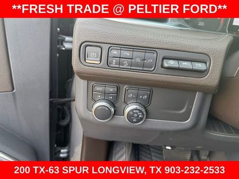 Used 2021 GMC Yukon XL Denali w/ Denali Premium Package image 14