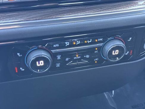 Used 2024 Chevrolet Silverado 1500 LT AWD/4WD image 19