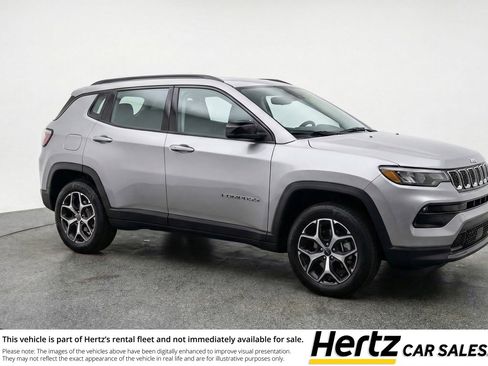 Used 2025 Jeep Compass Limited AWD/4WD image 1