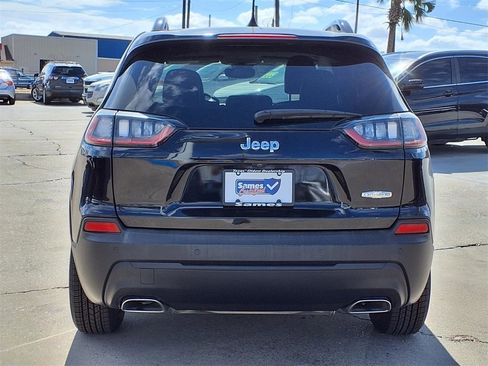 Used 2022 Jeep Cherokee Latitude Lux image 6