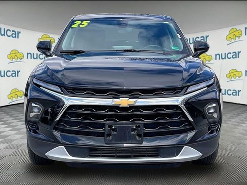 Used 2025 Chevrolet Blazer LT AWD/4WD image 2