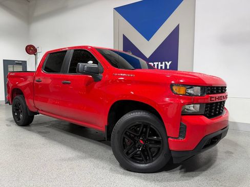 Used 2021 Chevrolet Silverado 1500 Custom AWD/4WD image 2