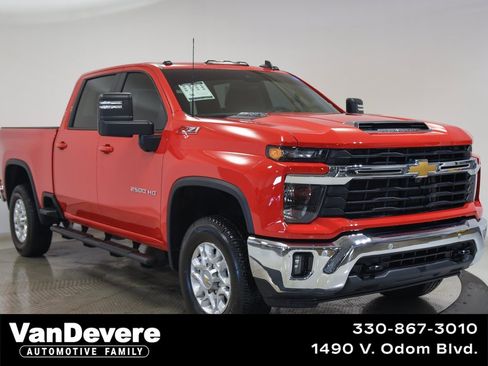 Used 2026 Chevrolet Silverado 2500 LT w/ All Star Edition image 1