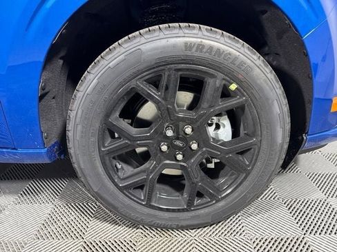 New 2026 Ford Maverick Lobo AWD/4WD image 11