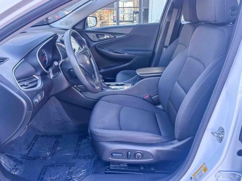 Used 2024 Chevrolet Malibu LT image 21
