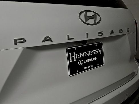 Used 2023 Hyundai Palisade Calligraphy image 33