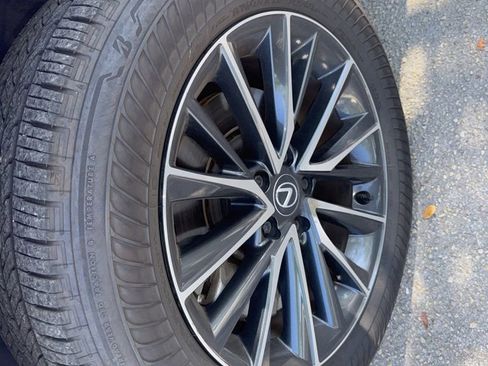 Used 2025 Lexus NX 250 FWD w/ Towing Package (2000 Lbs) image 10