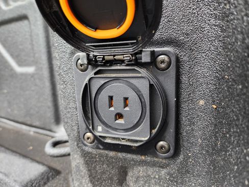 Used 2025 Chevrolet Silverado 2500 LT w/ Trail Boss Package image 33