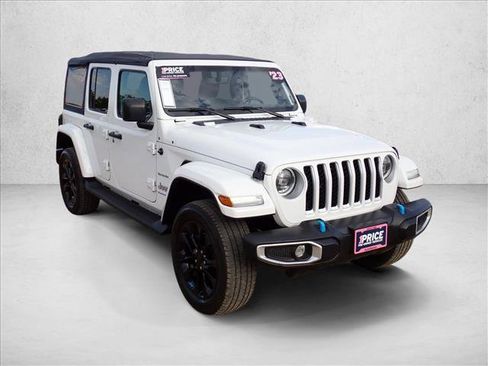 Used 2023 Jeep Wrangler Unlimited Sahara AWD/4WD image 6