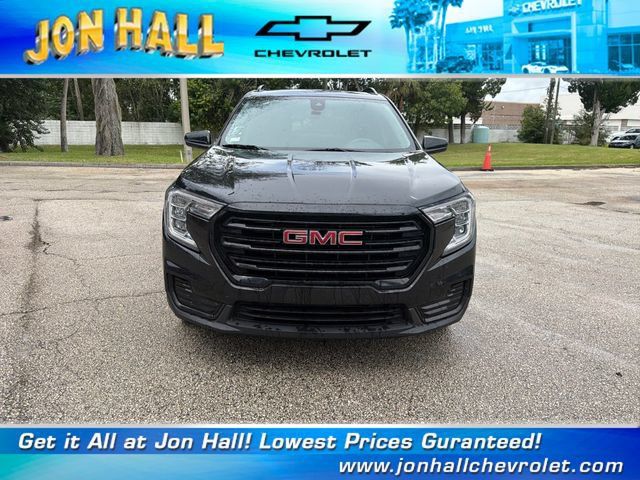 Used 2022 GMC Terrain SLE w/ Driver Convenience Package FWD image 17