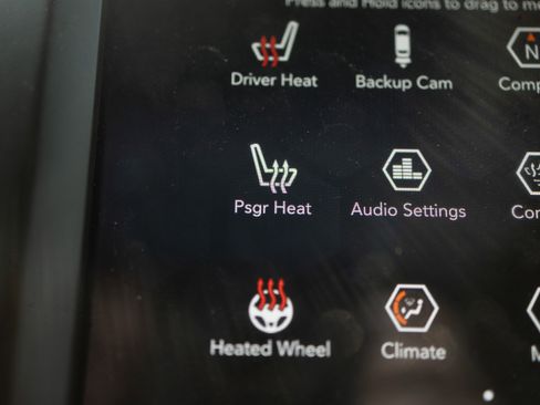 Used 2021 Jeep Cherokee Latitude Lux 80th Anniv w/ Quick Order Package 26U 80TH image 10