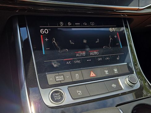 Used 2023 Audi Q7 3.0T Premium w/ Convenience Package AWD/4WD image 16