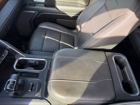 Used 2024 GMC Sierra 1500 Denali w/ Denali Reserve Package image 14