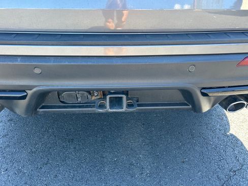 Used 2022 Ford Explorer ST image 13