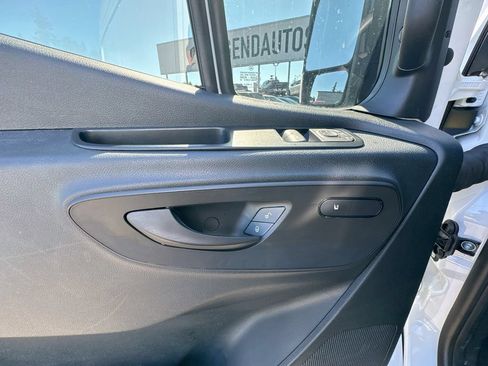 Used 2024 Mercedes-Benz Sprinter 2500 image 10