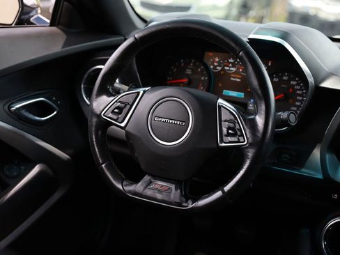 Used 2016 Chevrolet Camaro SS RWD image 29