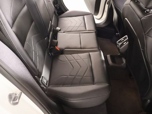 Used 2025 BMW X2 xDrive28i image 14