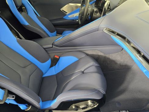 Used 2024 Chevrolet Corvette Stingray Premium Conv w/ Z51 Performance Package RWD image 15