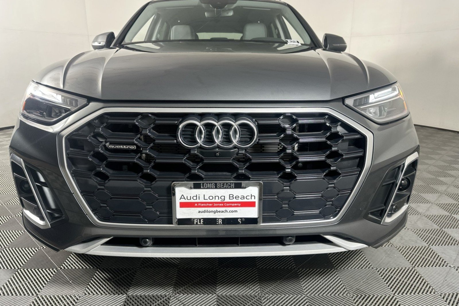 Used 2024 Audi Q5 e Premium Plus w/ Premium Plus Package AWD/4WD image 14